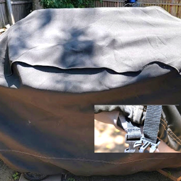 BLACK GRILL COVER – FITS 6 BURNER GRILL GOOD CONDITION - Picture 2 of 2